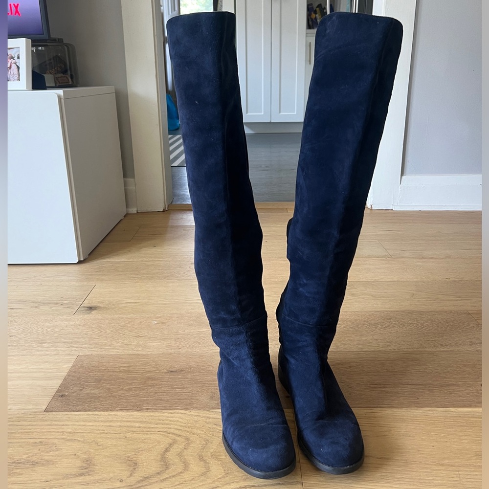 Stuart Weitzman knee-high City Boots in Navy